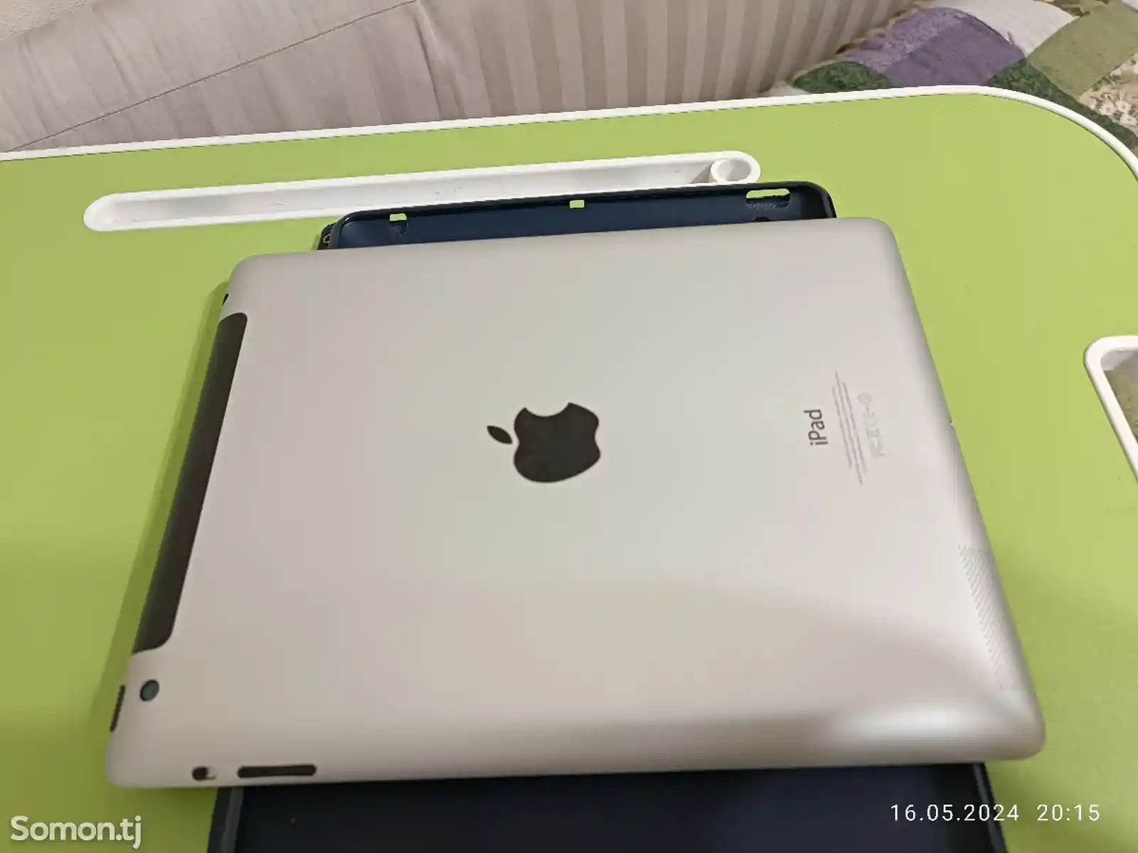 Планшет Apple iPad-16