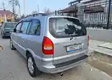 Opel Zafira, 2000-2