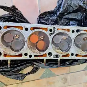 Головка двигателя от Opel