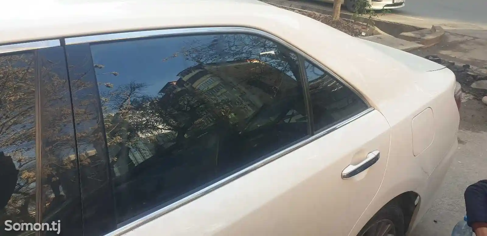 Заднее левое стекло двери от Toyota Camry 5-4