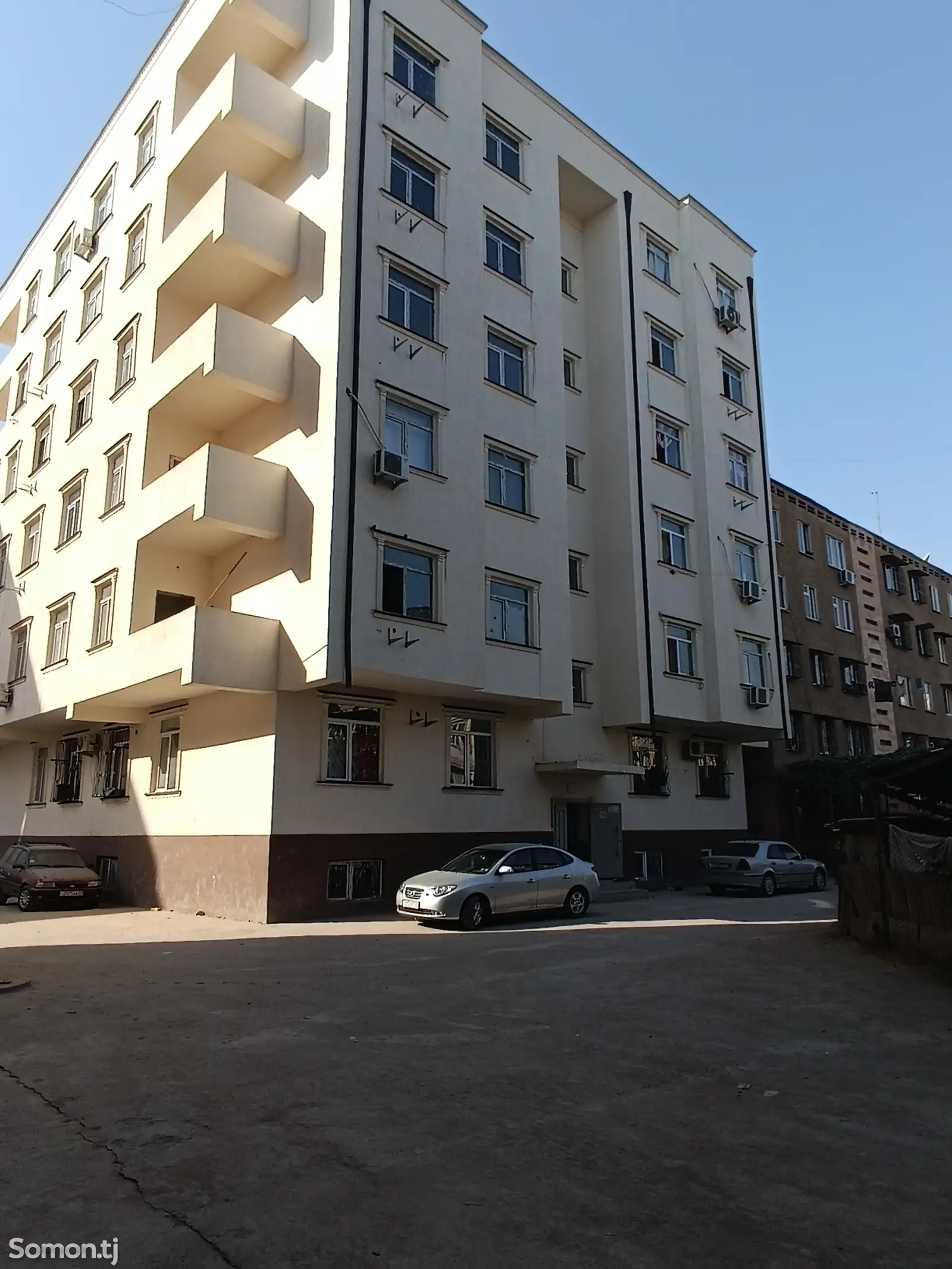 2-комн. квартира, 3 этаж, 64 м², Бохтар-1