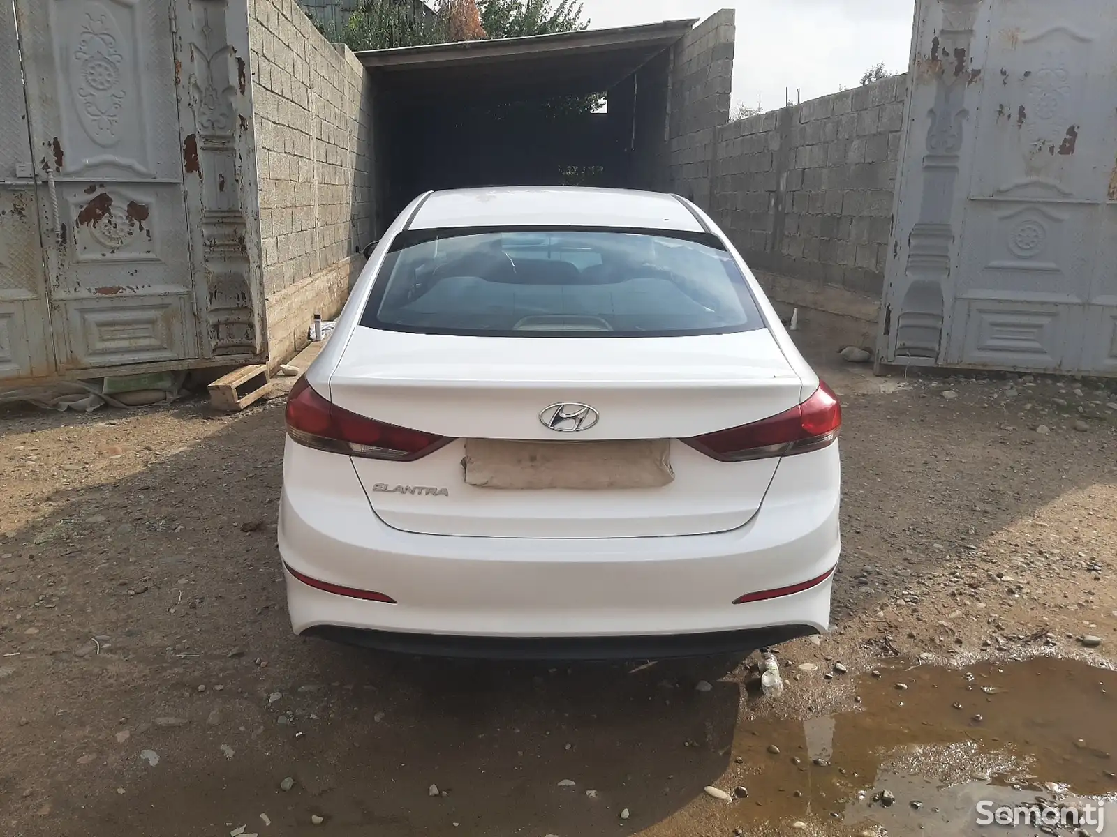 Hyundai Elantra, 2017-5