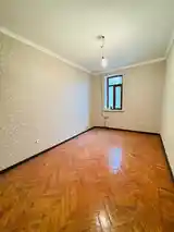 2-комн. квартира, 1 этаж, 100 м², 91 мкр Правительственный дом-2