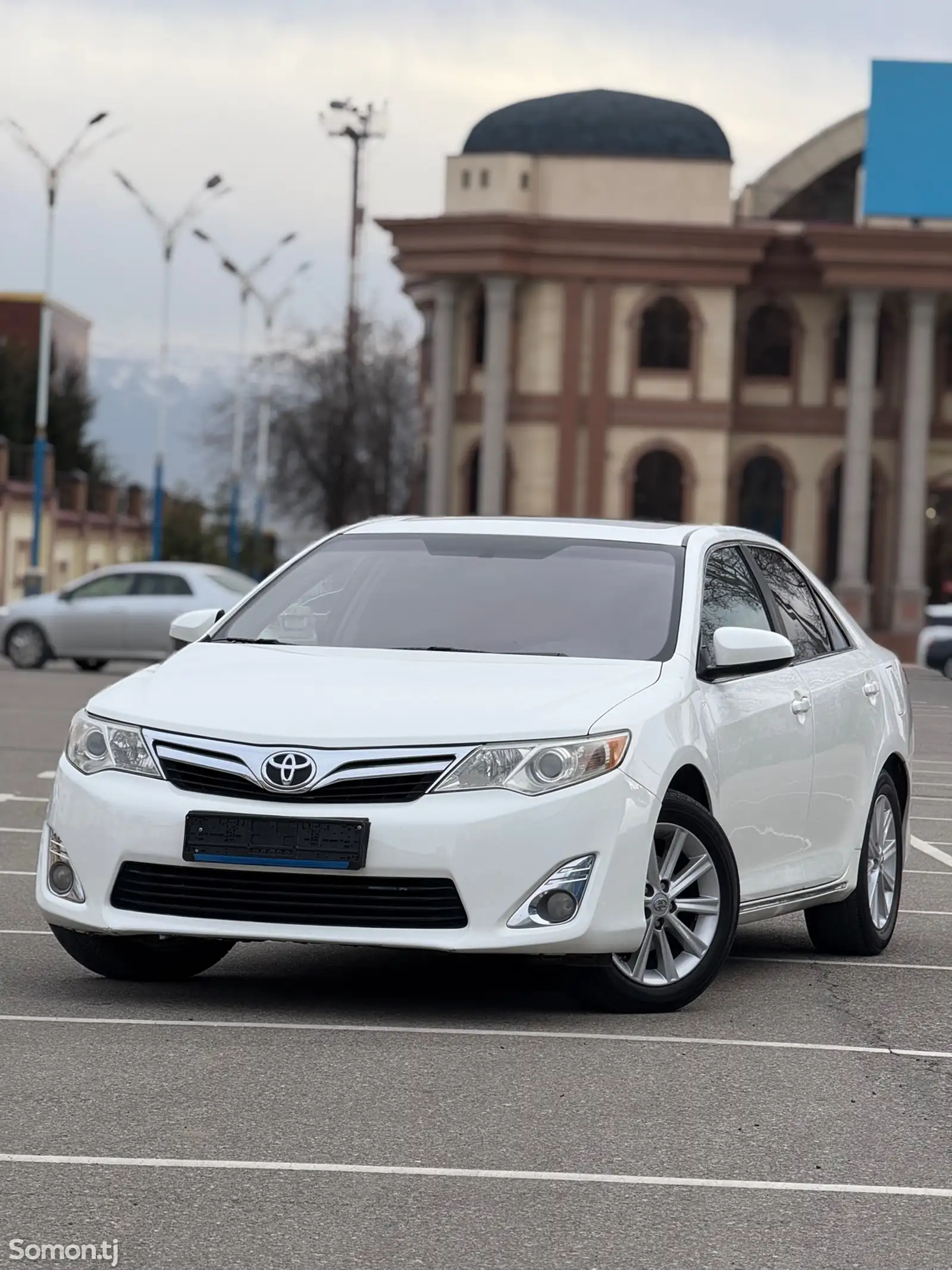 Toyota Camry, 2013-1