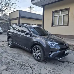 Toyota RAV 4, 2018