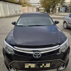 Toyota Camry, 2016