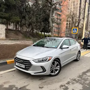 Hyundai Elantra, 2017