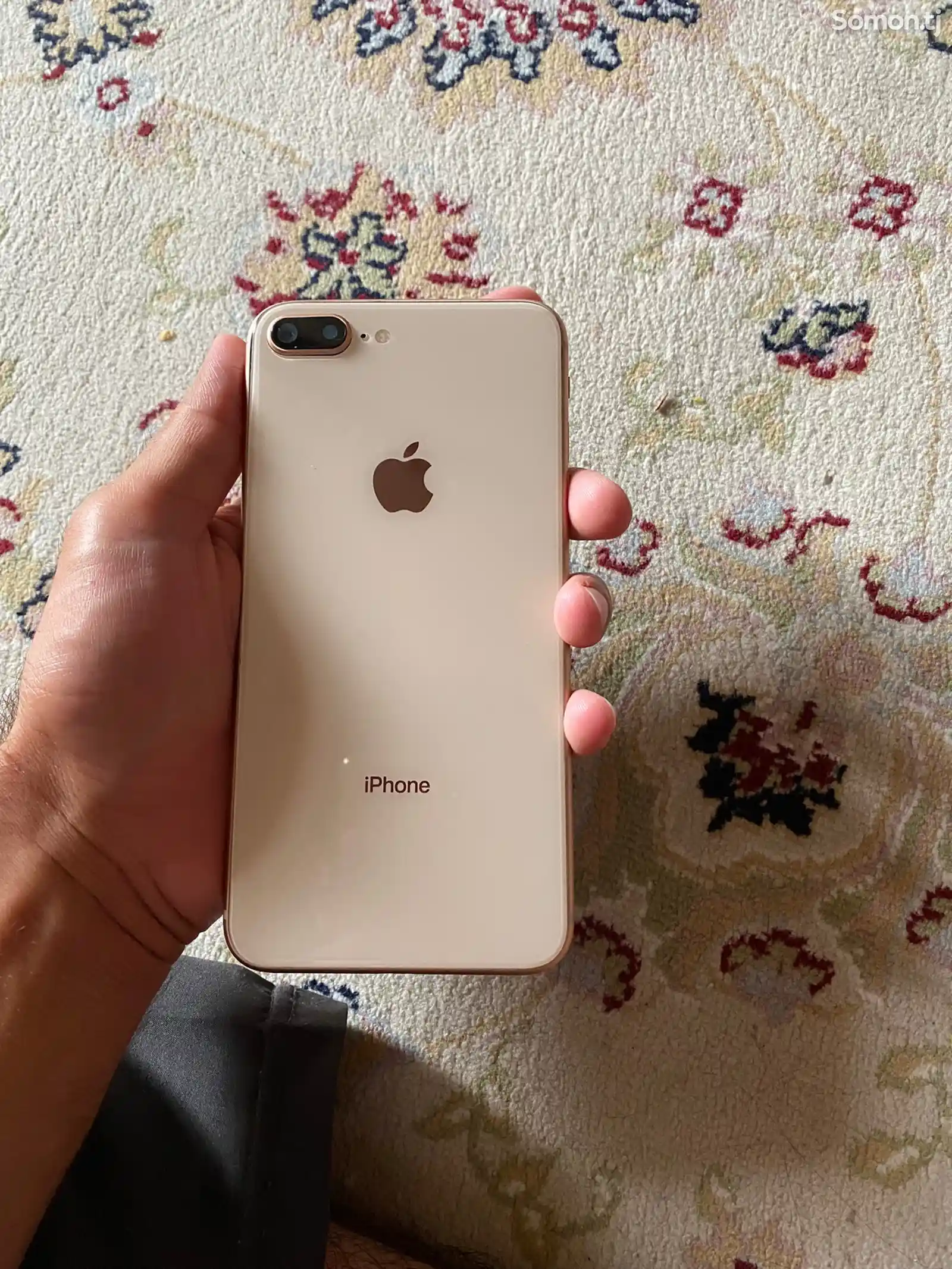 Apple iPhone 8 plus, 64 gb, Gold-1