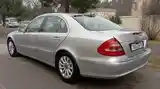 Mercedes- Benz E class, 2004-5