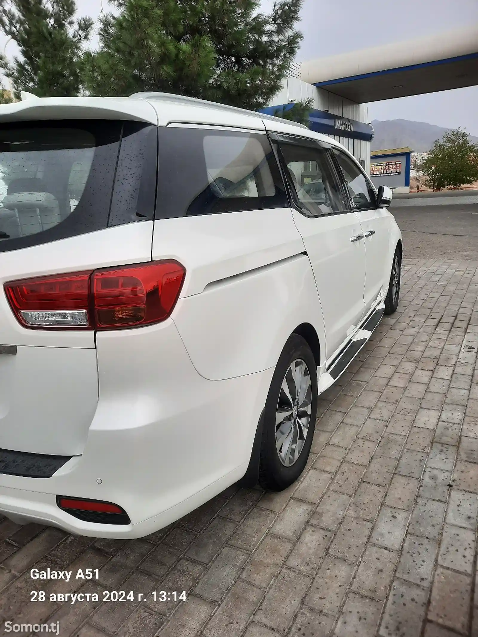 Kia Carnival, 2015-4