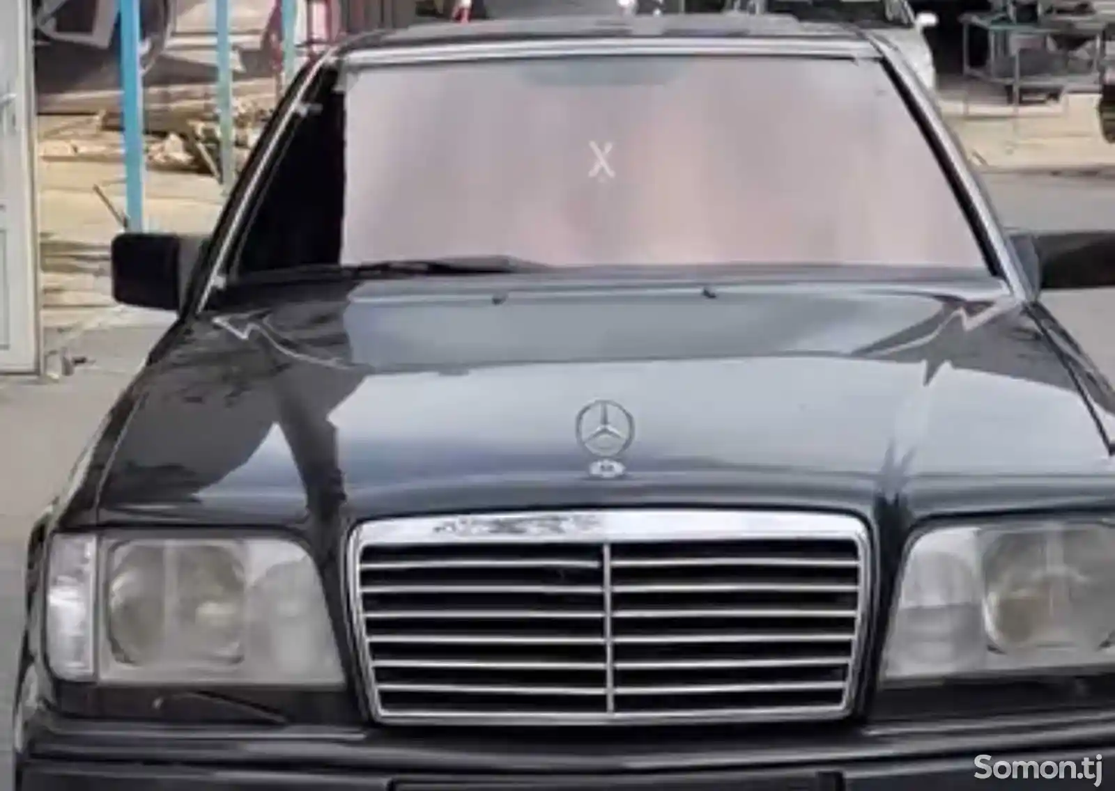 Лобовое стекло йодовое на Mercedes-Benz W124