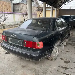 Audi A8, 1997