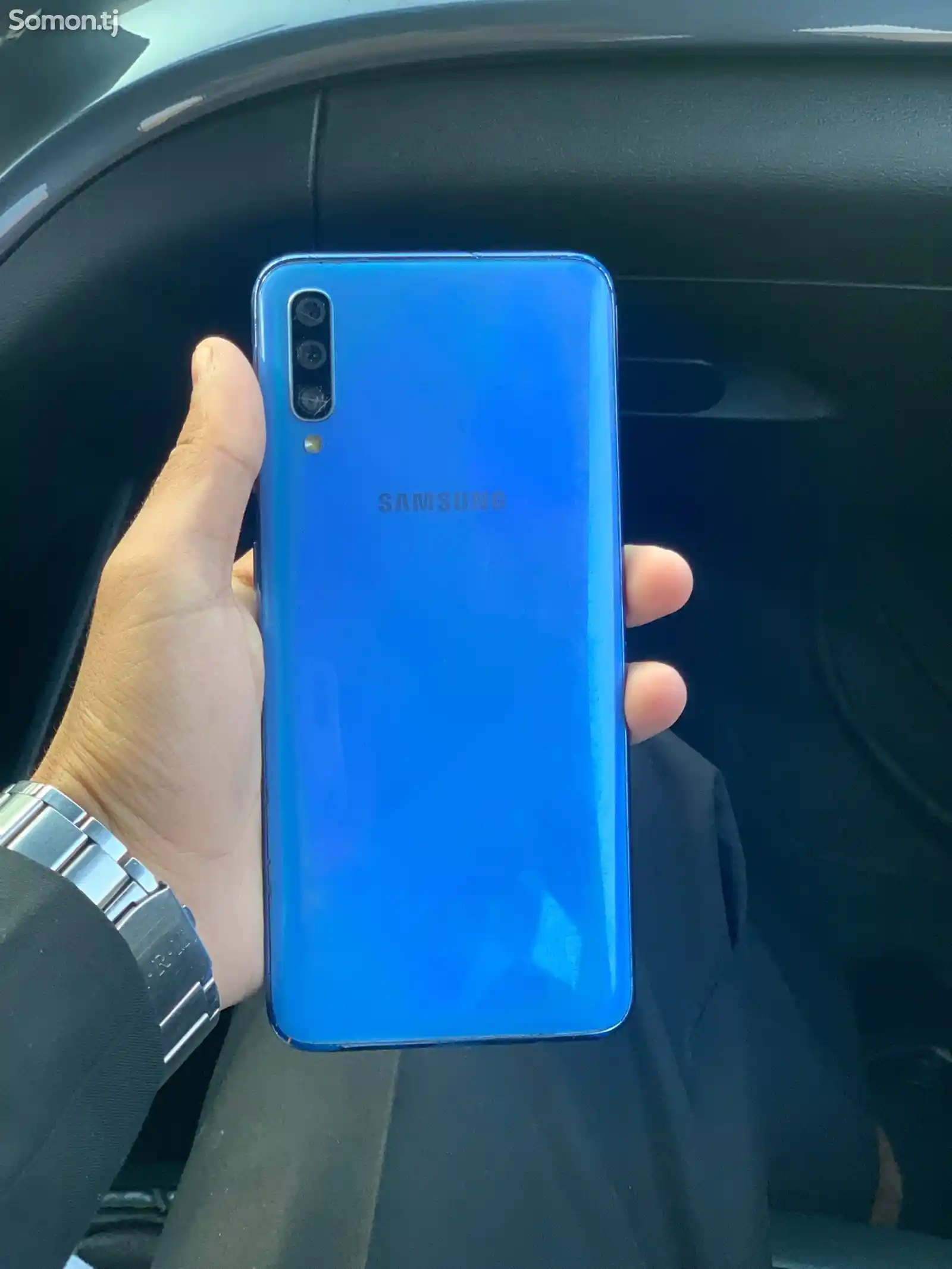 Samsung Galaxy A70-2