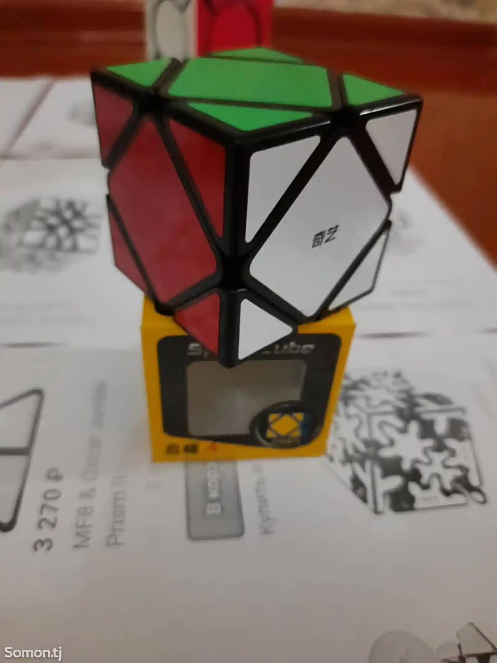 Скьюб кубика Рубика, Skewb cube-1