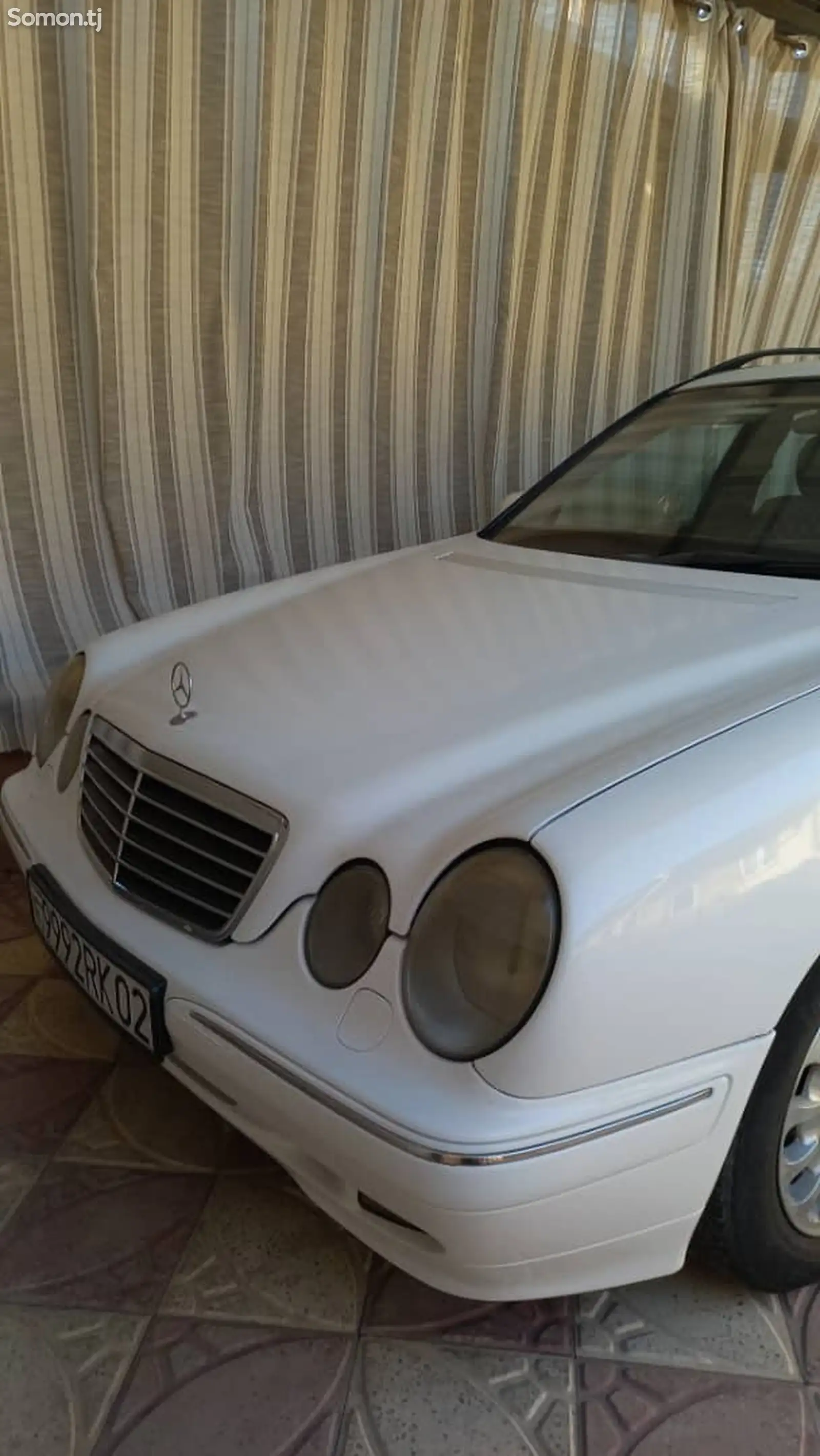 Mercedes-Benz E class, 2000-1