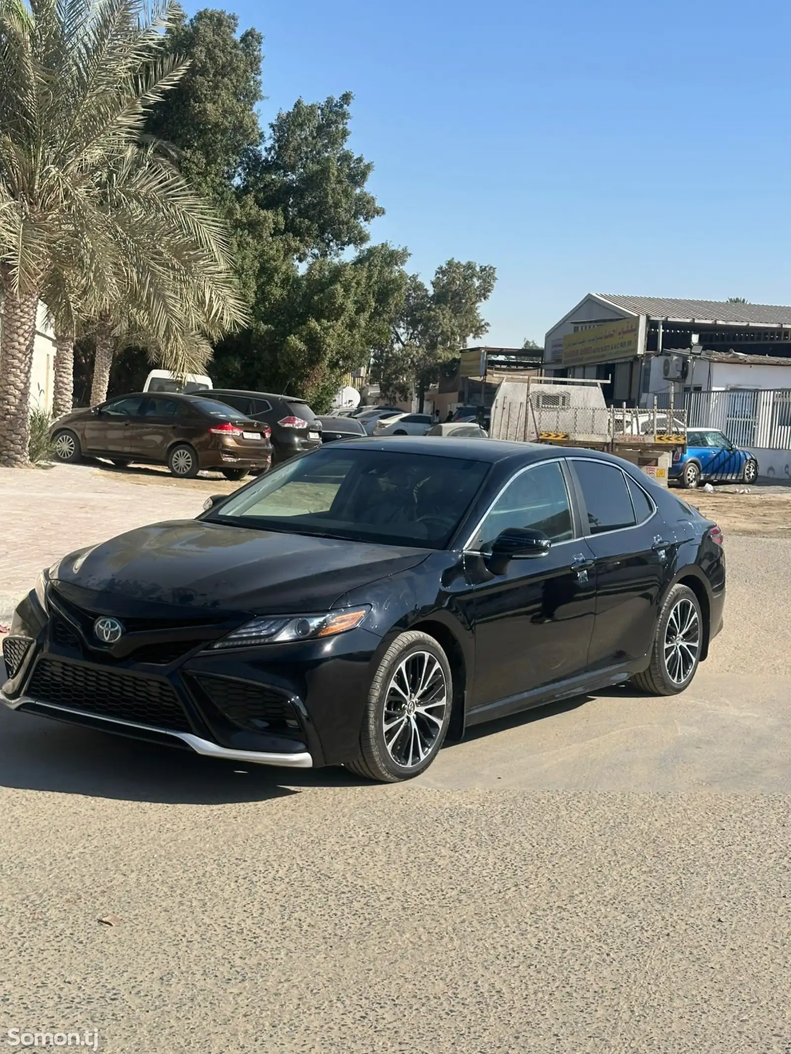 Toyota Camry, 2017-1