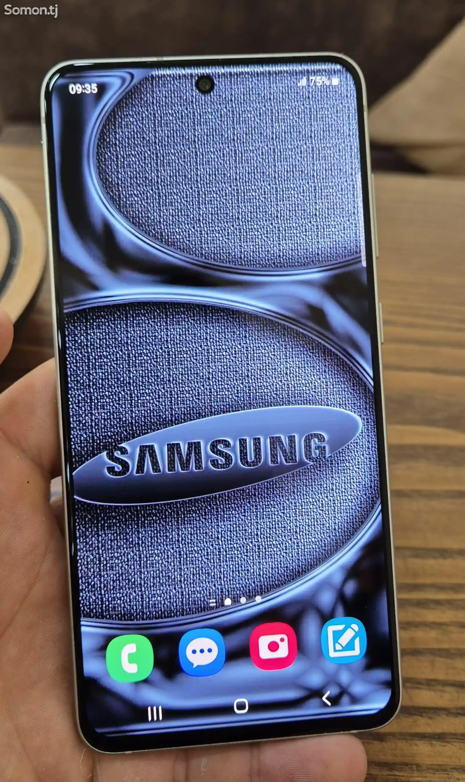 Samsung Galaxy S21 FE-2