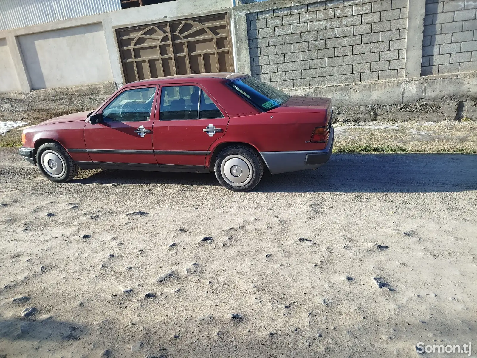 Mercedes-Benz W124, 1988-1