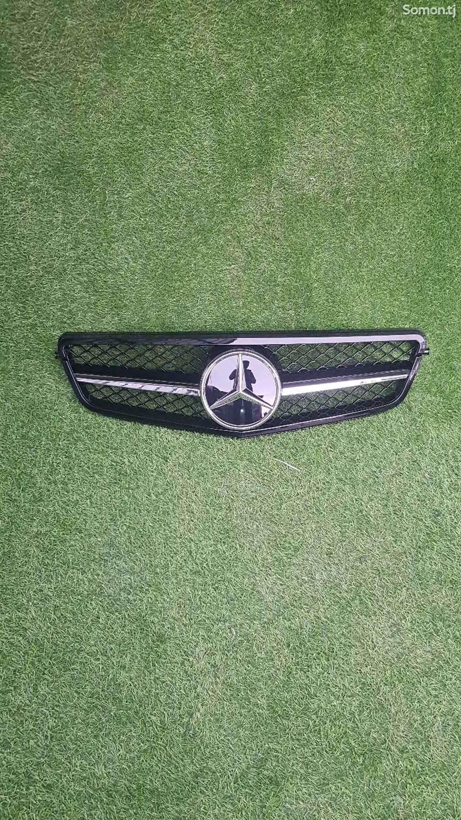 Облицовка от Mercedes W204-1