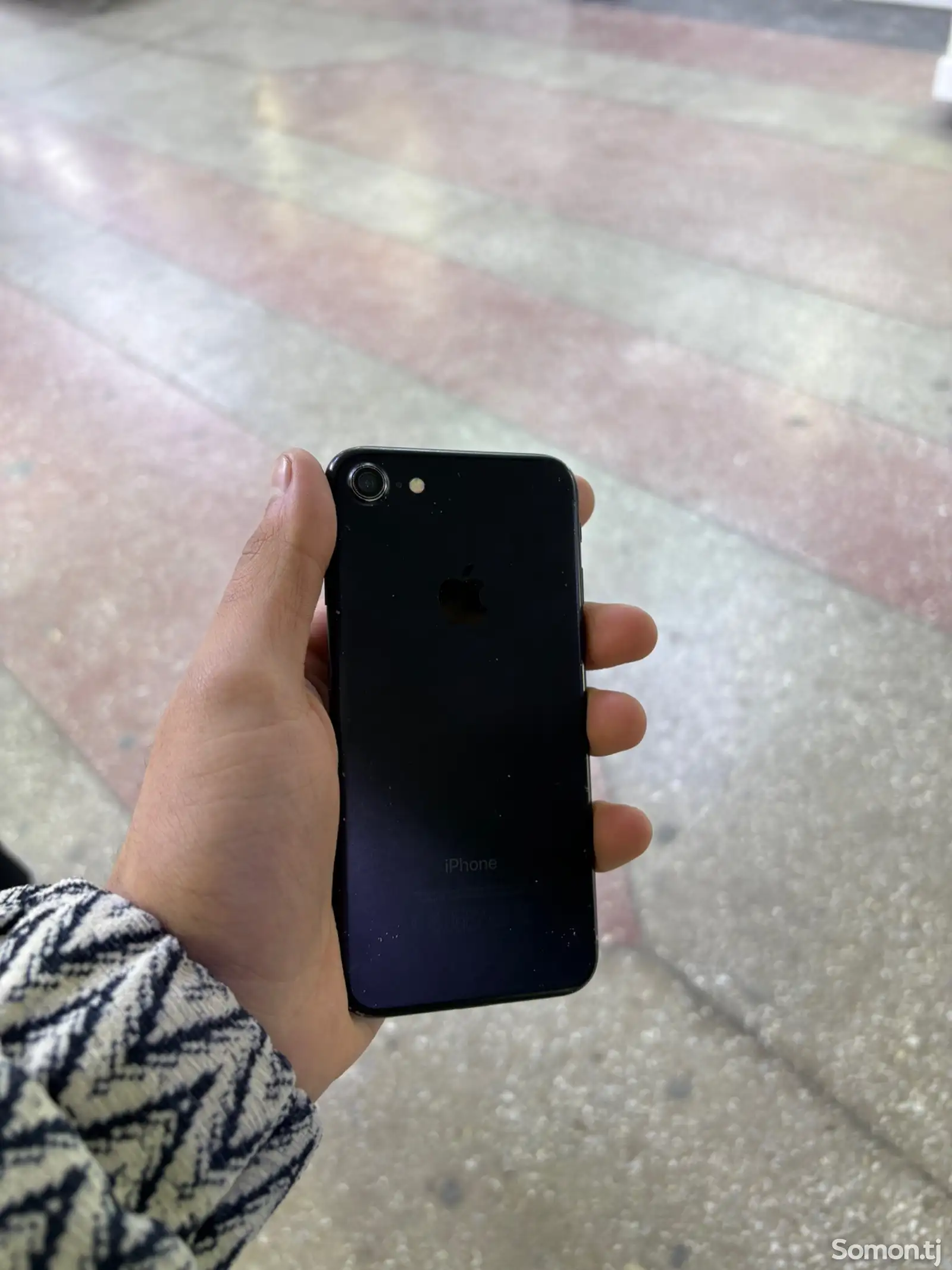 Apple iPhone 7, 32 gb-1