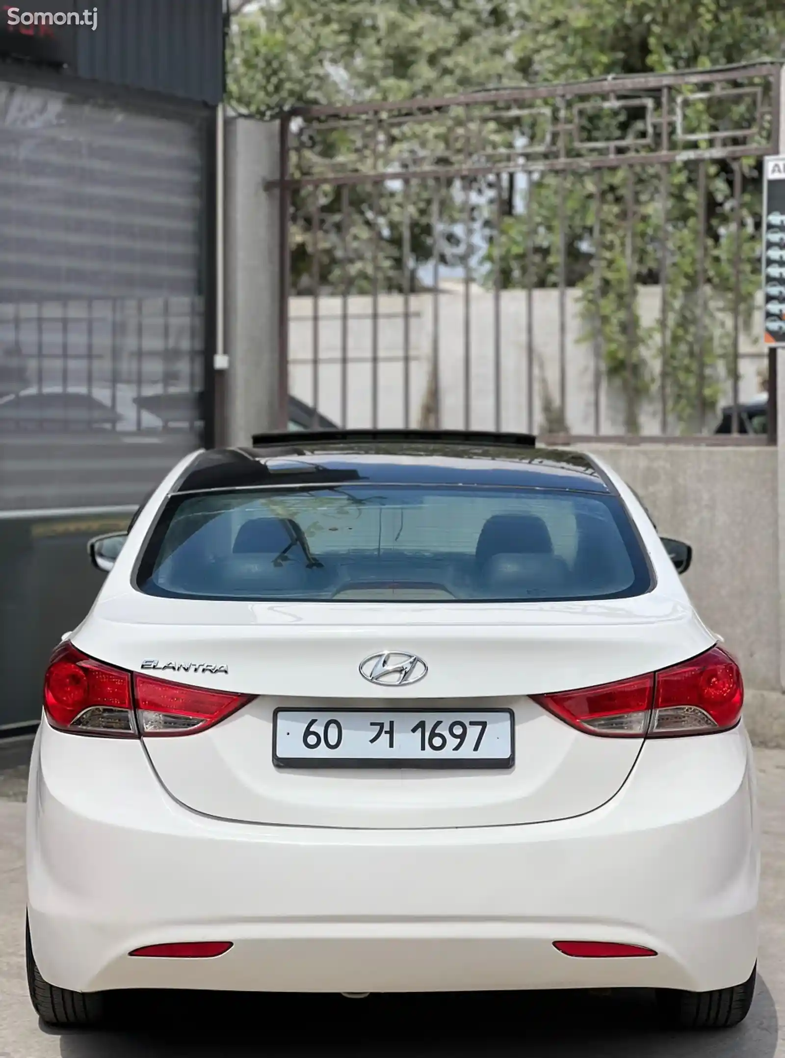 Hyundai Elantra, 2012-4