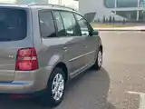 Volkswagen Touran, 2008-9