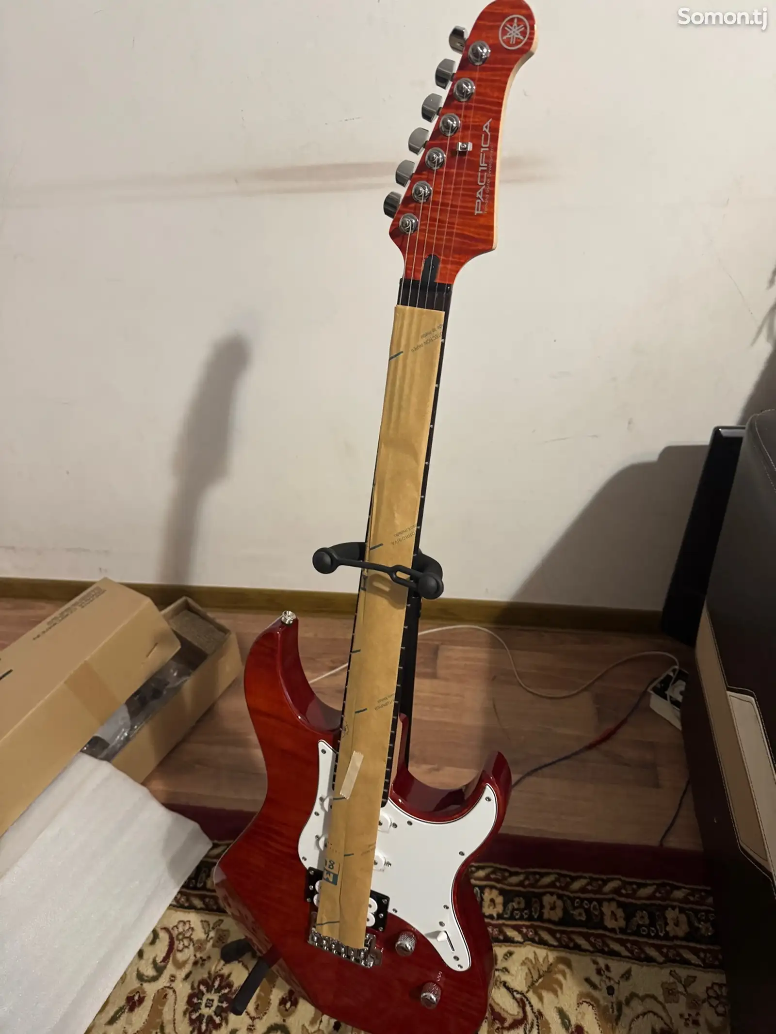 Гитара Yamaha Pacifica Series PAC212VFM Electric Guitar-1