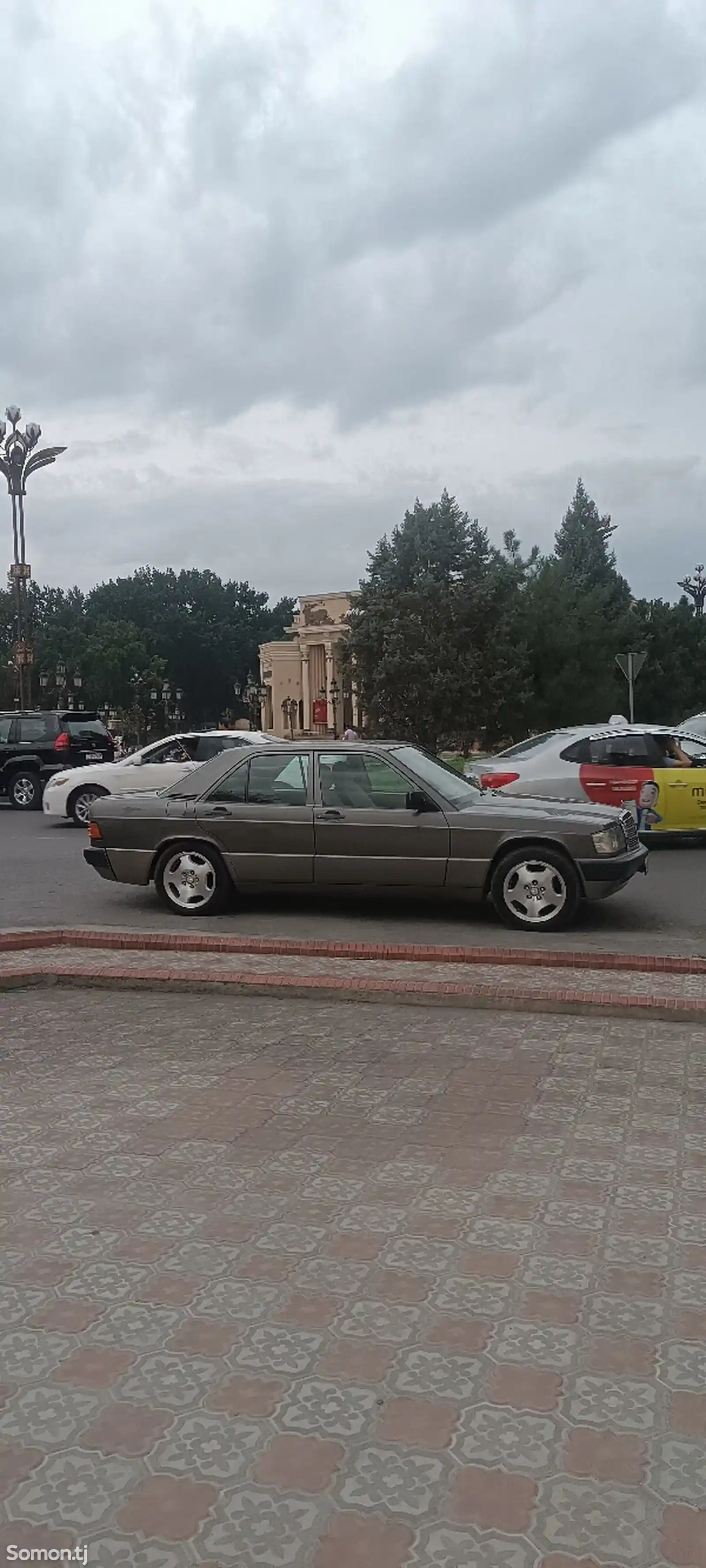 Mercedes-Benz W201, 1990-1