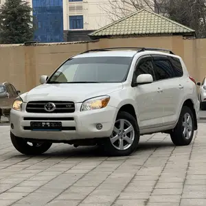 Toyota RAV 4, 2008