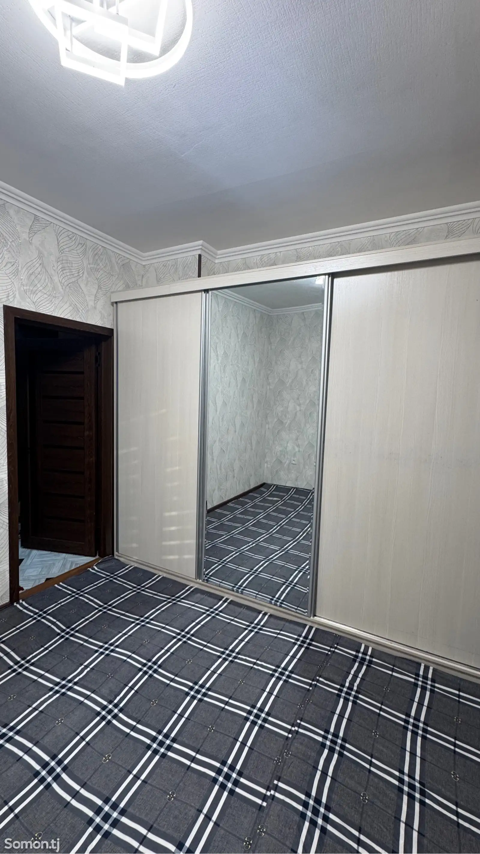 3-комн. квартира, 1 этаж, 80 м², Донишгохи Носири Хусрав-5