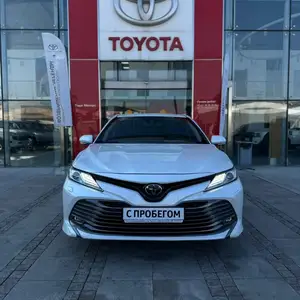 Toyota Camry, 2019