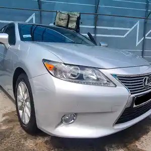 Lexus ES series, 2013
