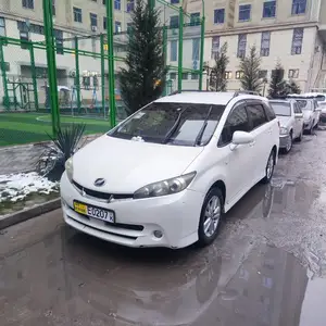 Toyota Wish, 2010