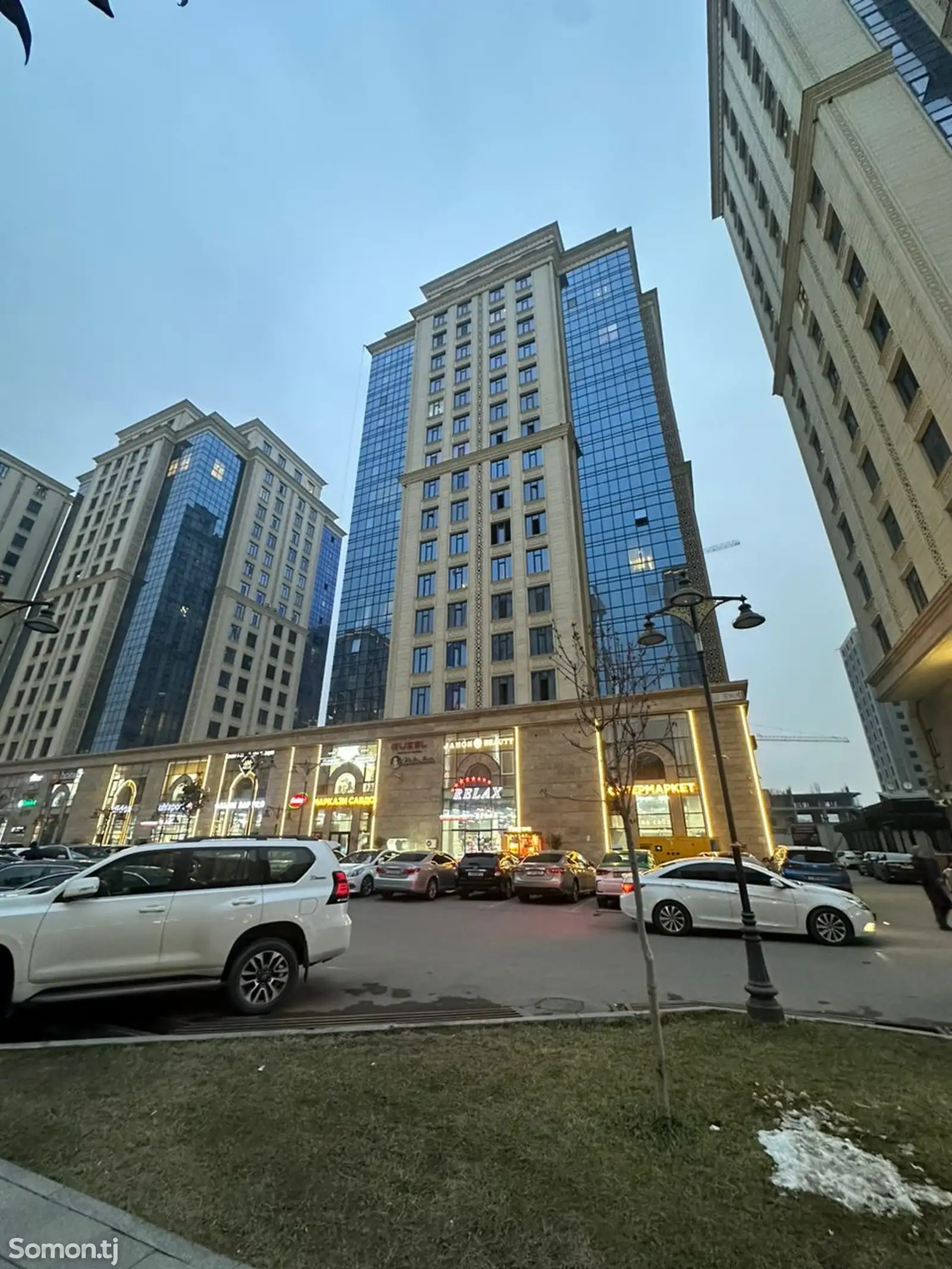 3-комн. квартира, 15 этаж, 118 м², Айни Созидание-1