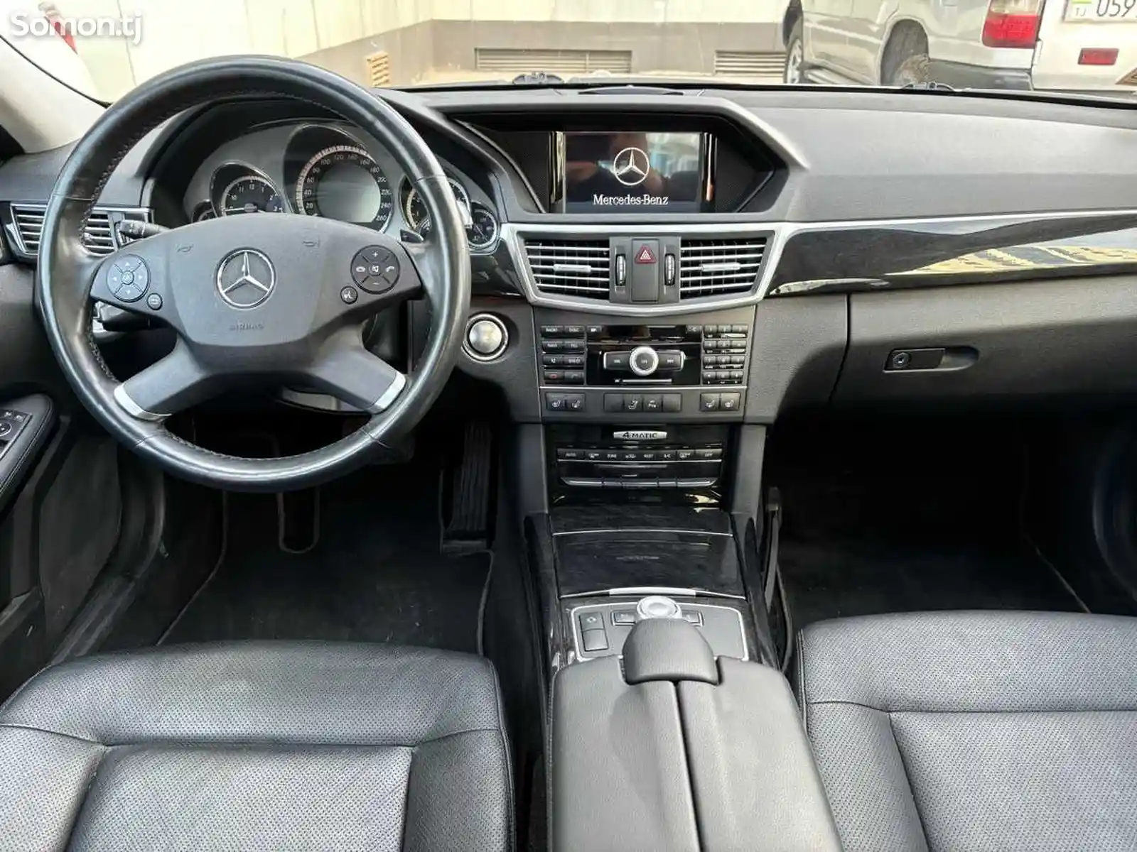 Mercedes-Benz E class, 2011-8