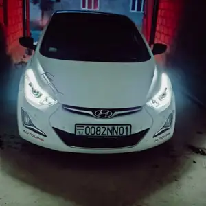 Hyundai Avante, 2015