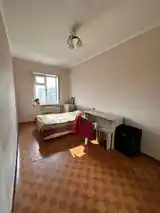 4-комн. квартира, 9 этаж, 93 м², Зарафшон-15