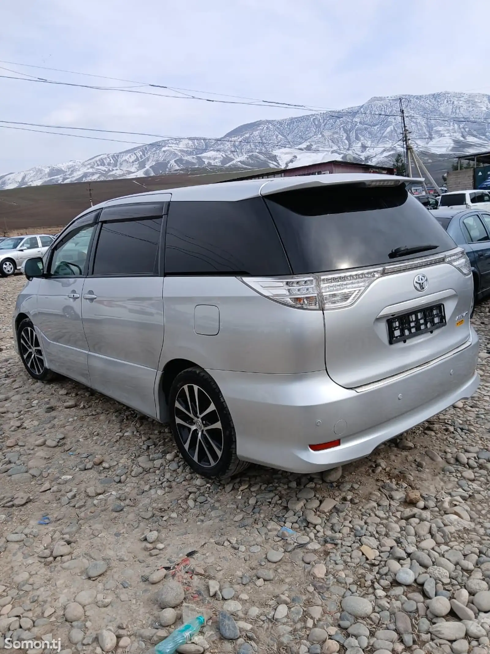 Toyota Estima, 2016-1