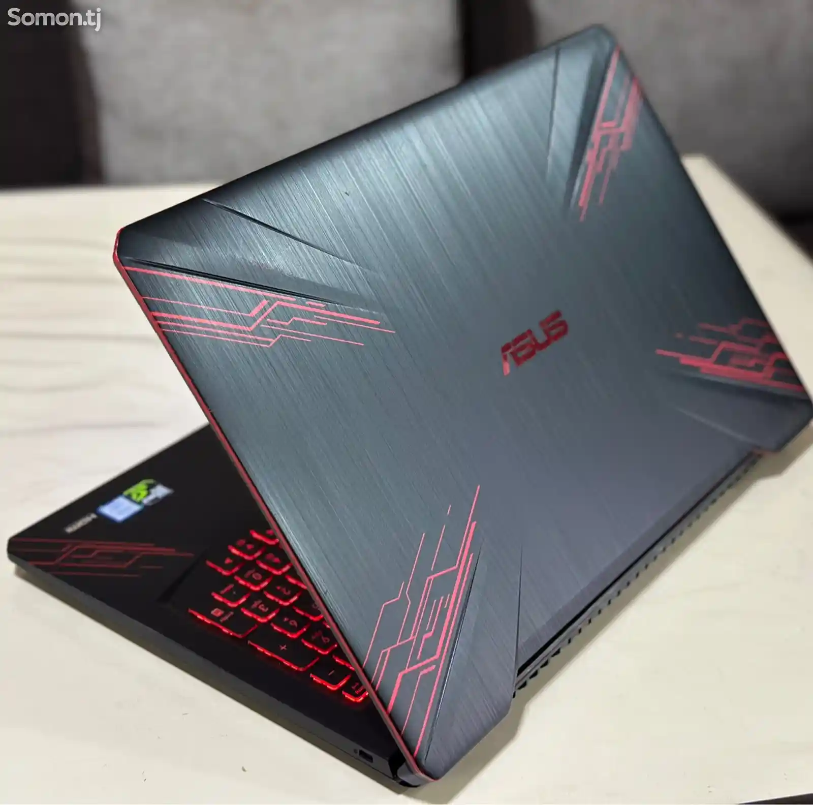 Игровой ноутбук Asus Tuff FX80 i7-8gen-4