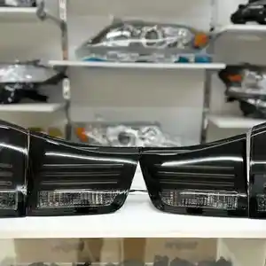 Задние стоп фонари черный на Lexus RX330/350/400h