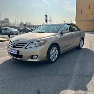 Toyota Camry, 2011