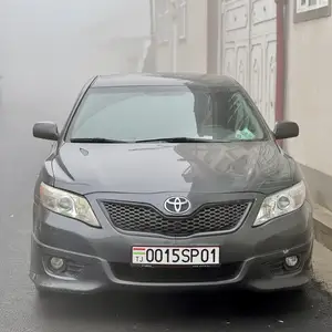 Toyota Camry, 2011