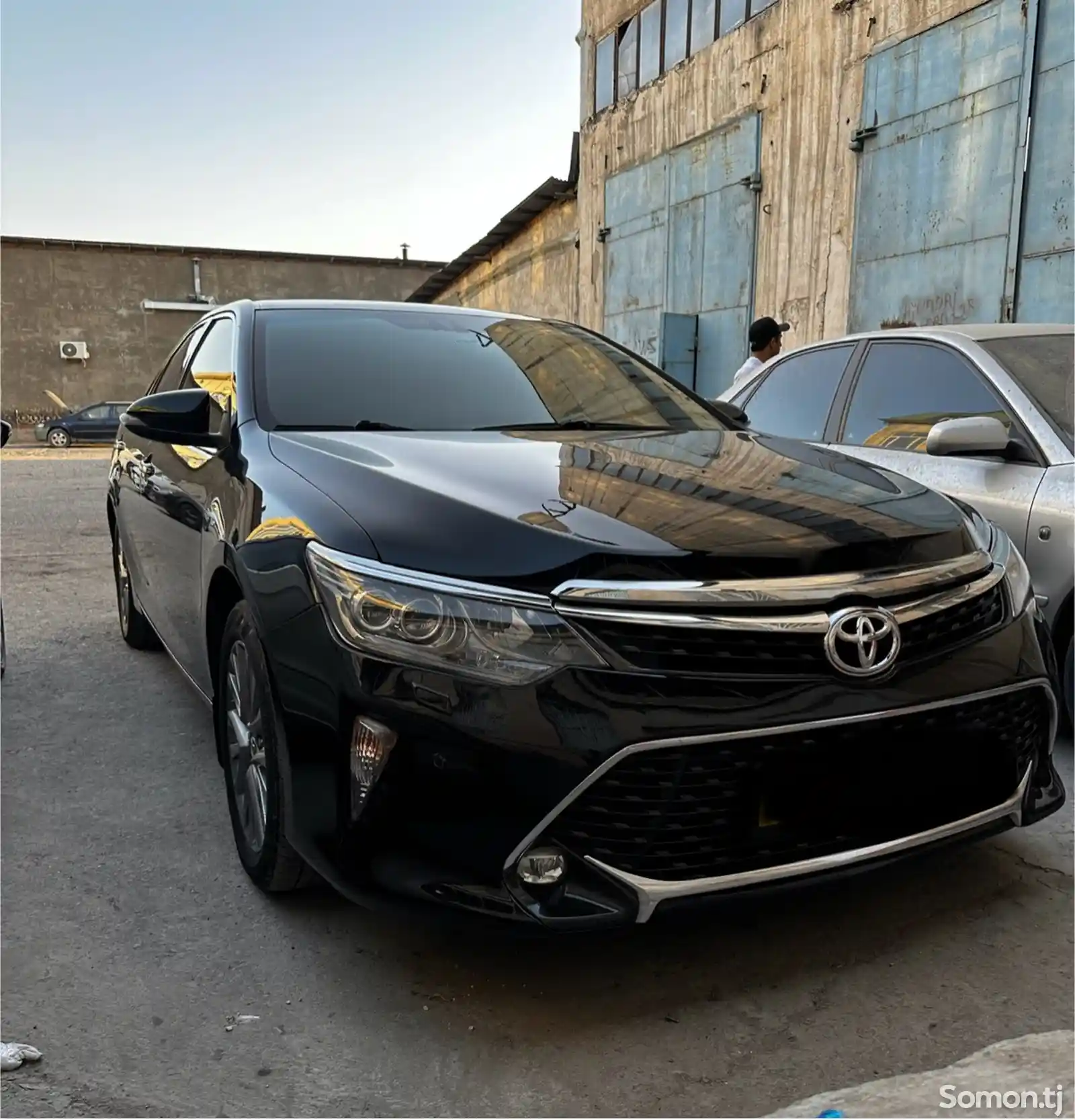 Toyota Camry, 2017-1