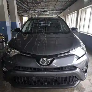 Toyota RAV 4, 2016