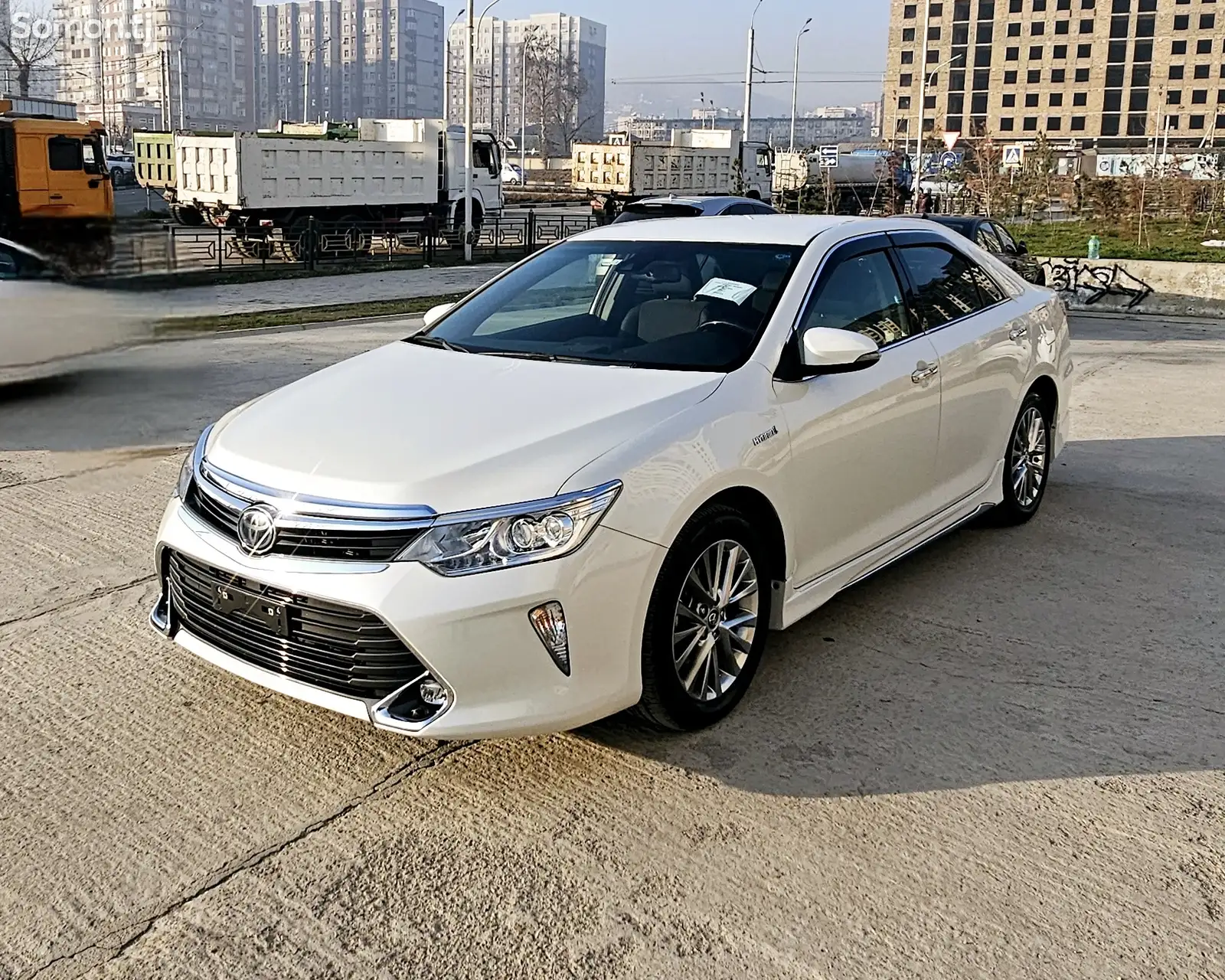 Toyota Camry, 2017-1