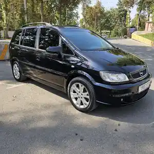 Opel Zafira, 2005