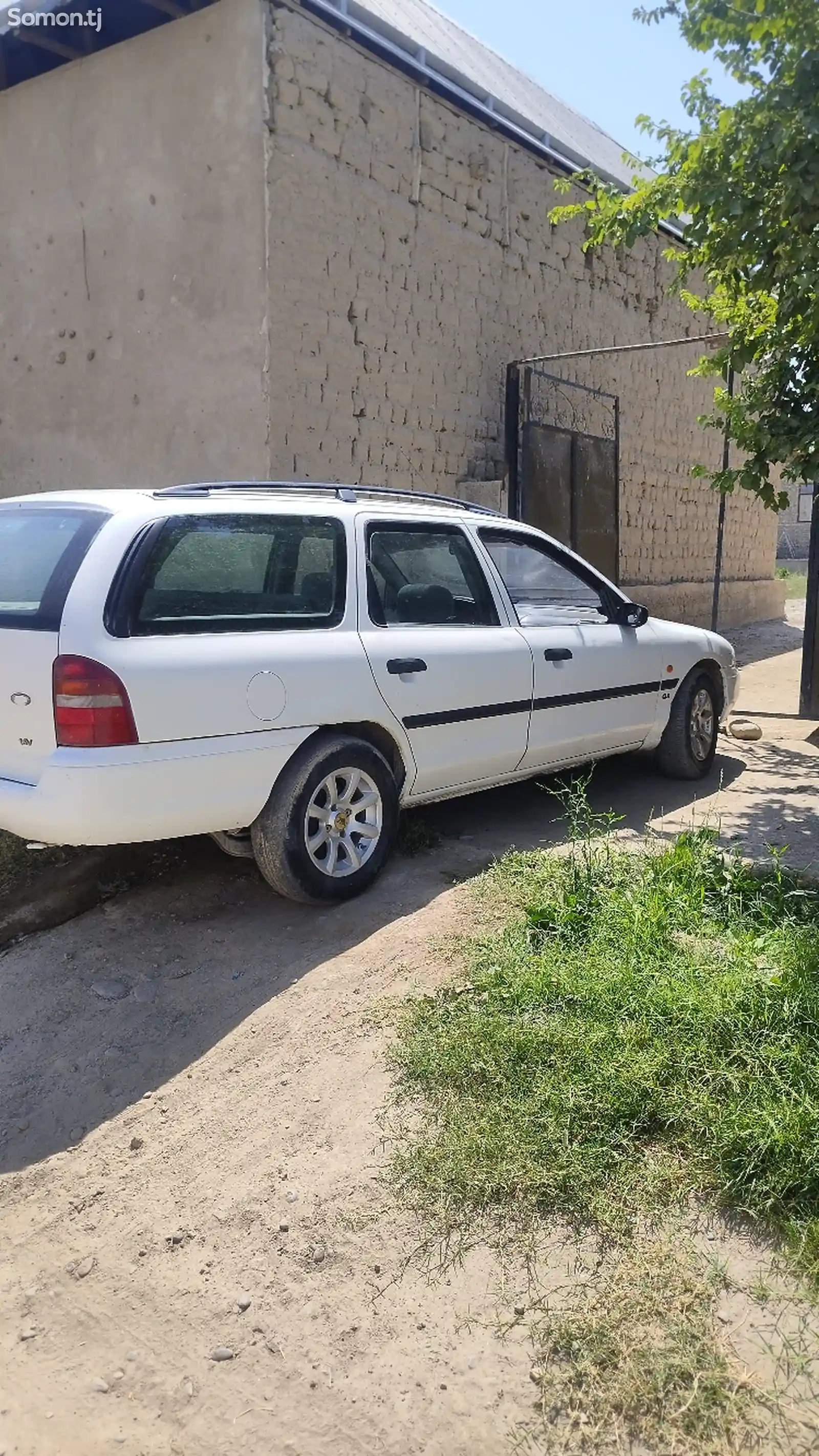 Ford Mondeo, 1992-2