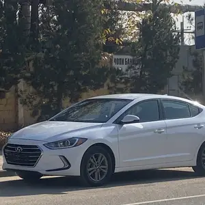 Hyundai Elantra, 2018