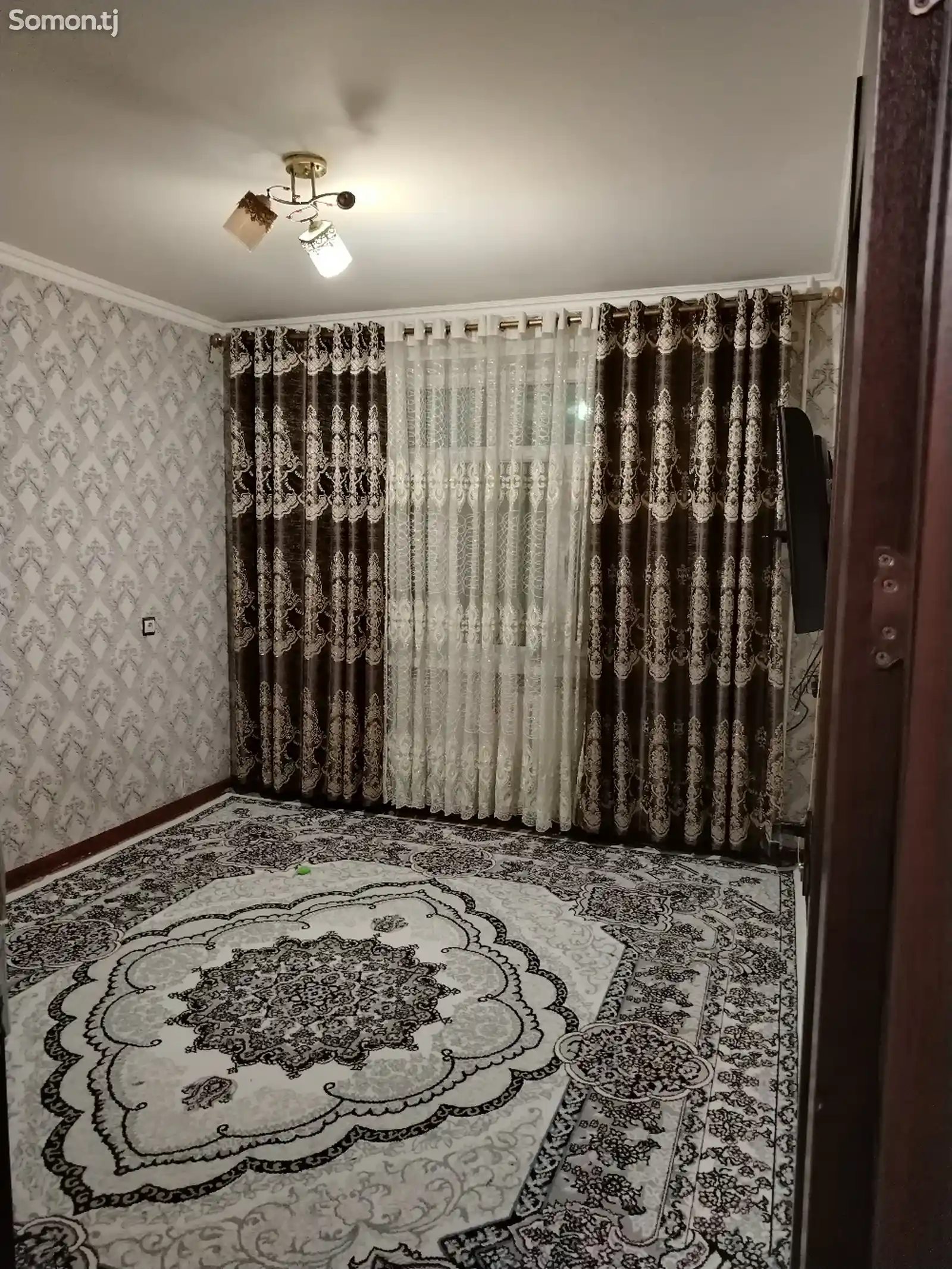 4 комн. квартира, 1 этаж, 65 м², Зарафшон-7