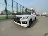 Lexus LX series, 2010-2